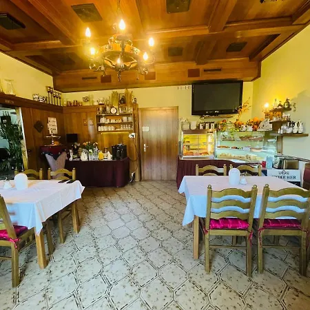Casa de hóspedes Alpenpension Ratten