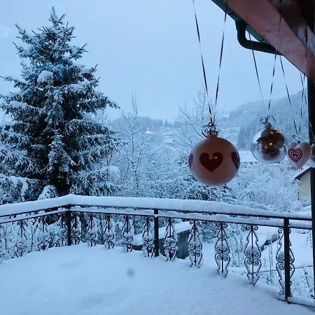 Alpenpension بيت ضيافة 3*