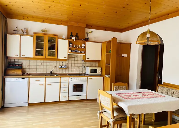 게스트하우스 Alpenpension 3*