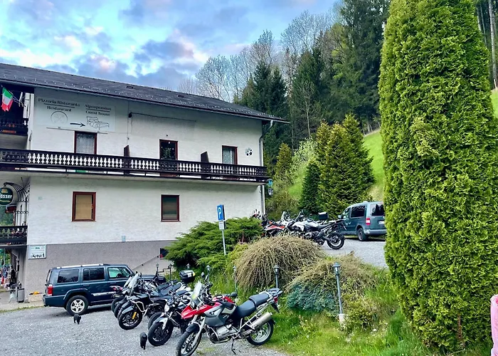 Alpenpension 3* راتتن