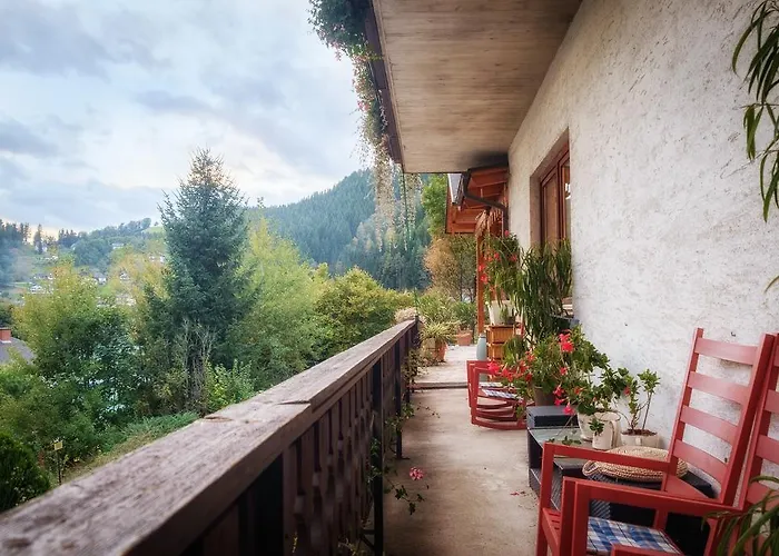 بيت ضيافة Alpenpension 3*